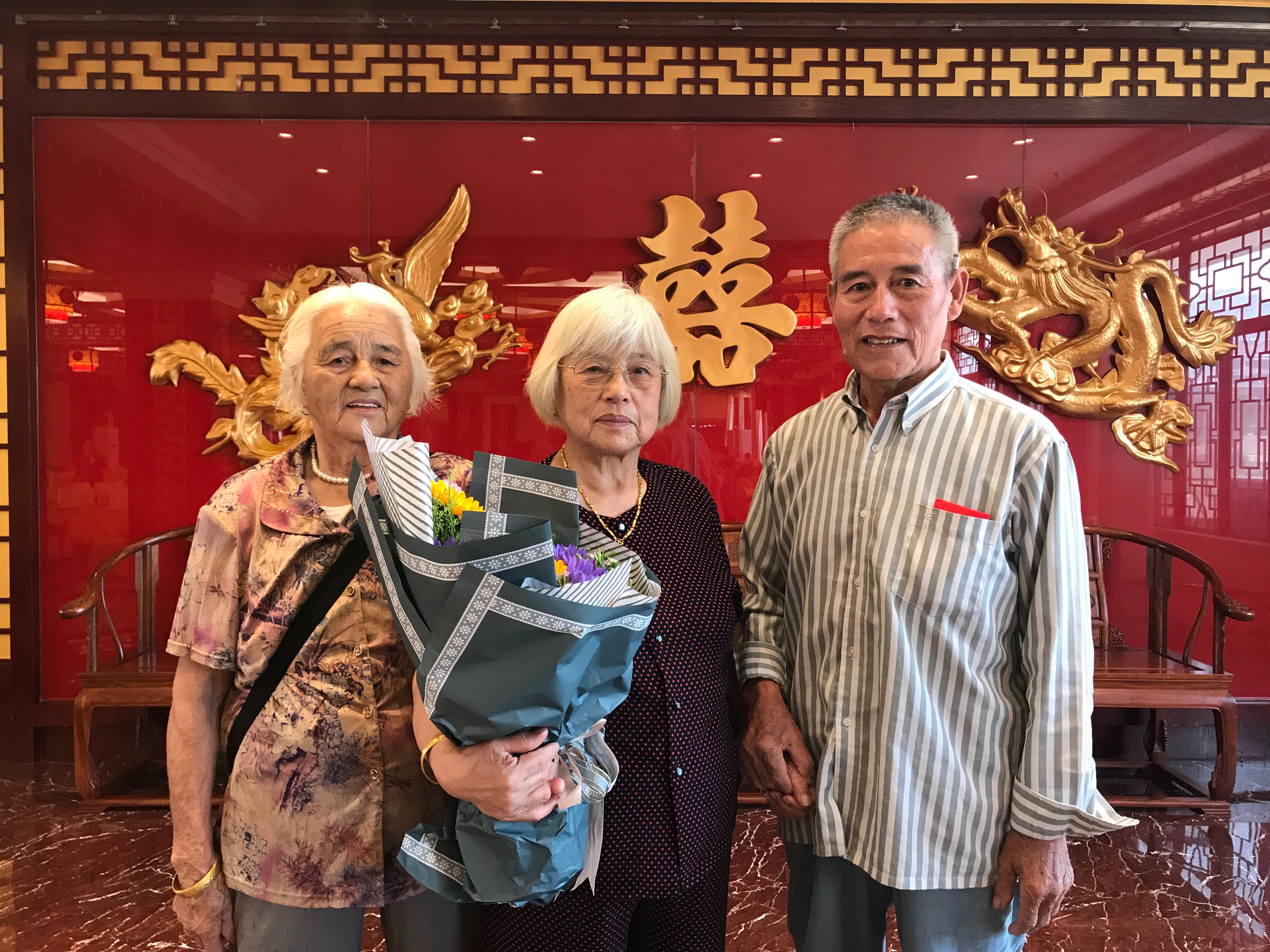 经历七八十年的风雨姐弟们